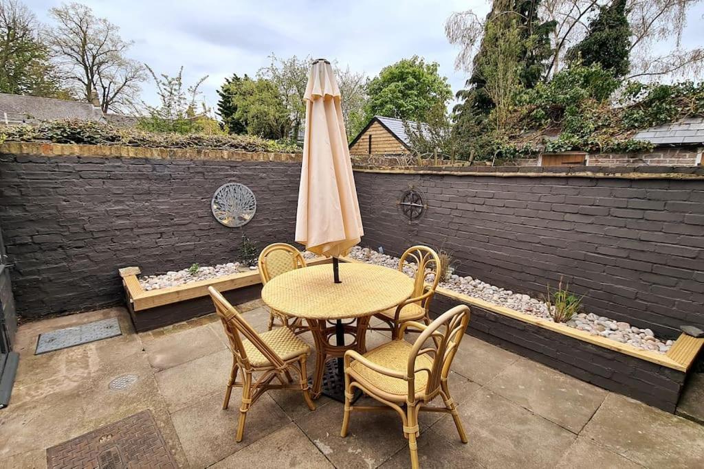 Gorgeous Two Bedroom House In Ely Zewnętrze zdjęcie
